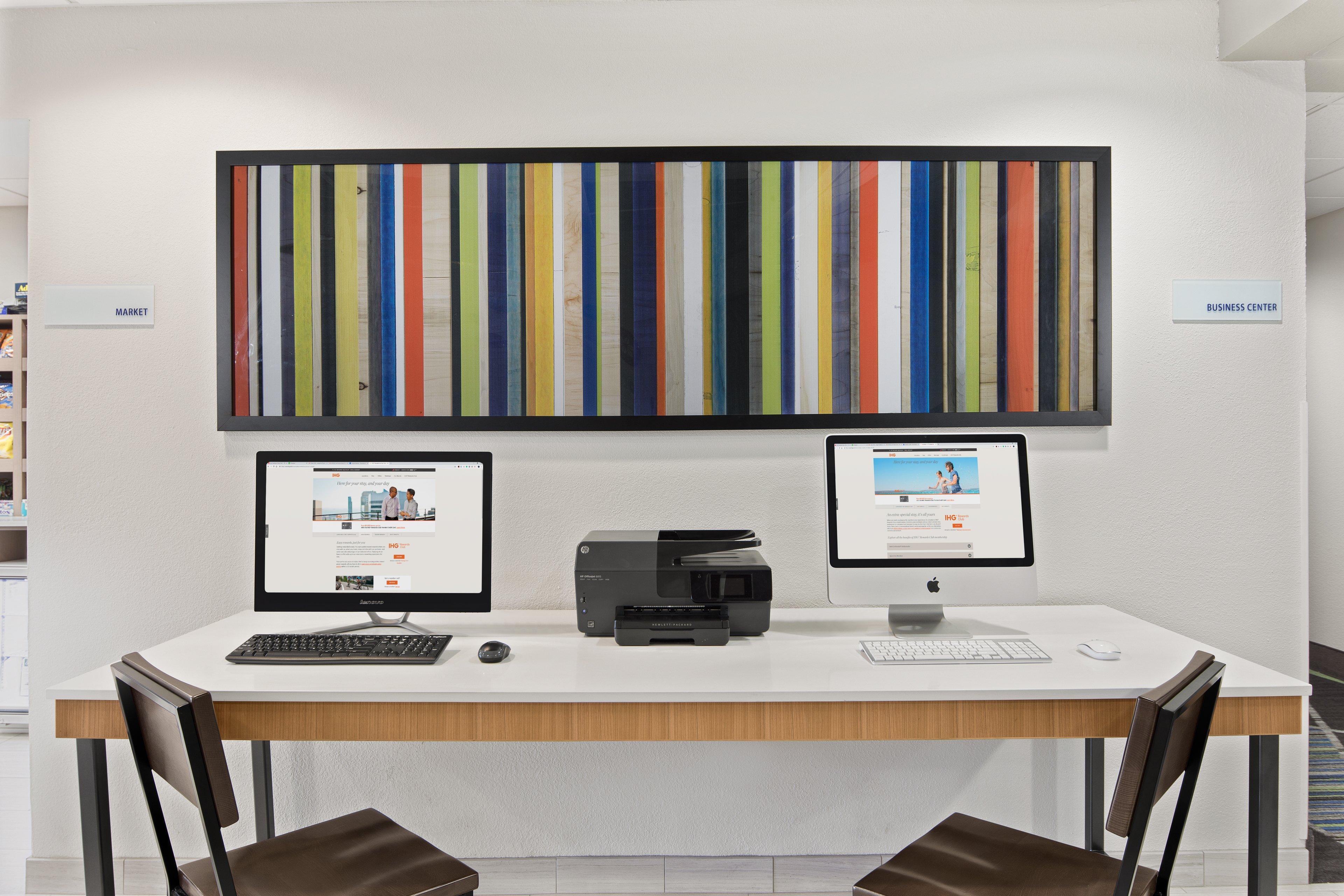 Holiday Inn Express Hotel & Suites Byron By Ihg Bagian luar foto