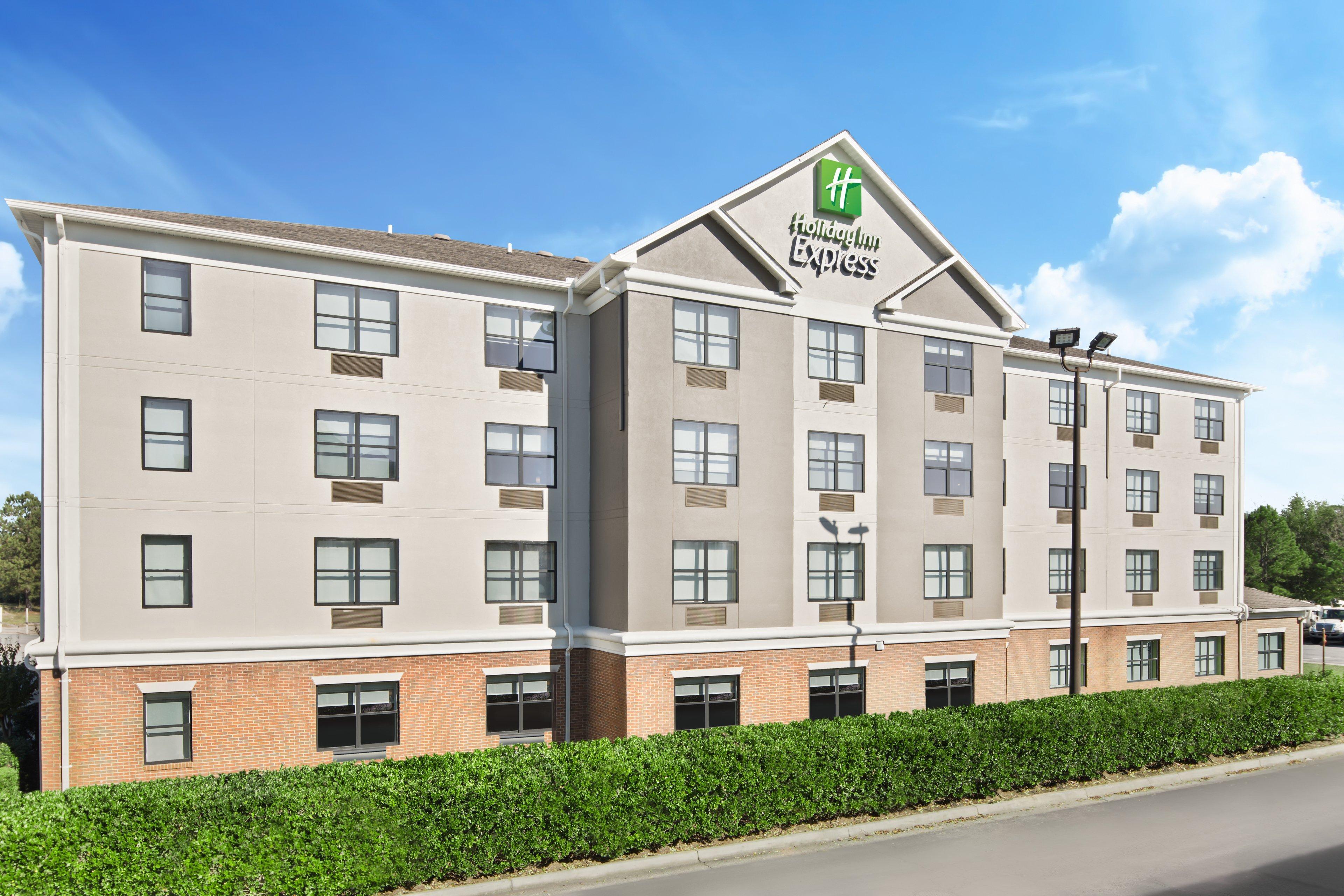 Holiday Inn Express Hotel & Suites Byron By Ihg Bagian luar foto