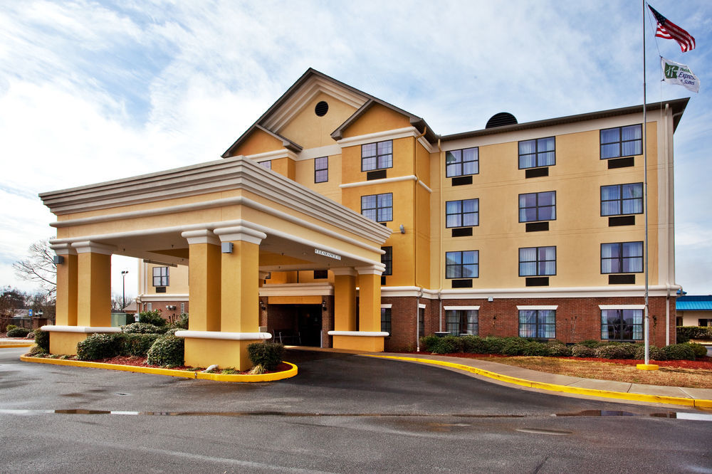 Holiday Inn Express Hotel & Suites Byron By Ihg Bagian luar foto